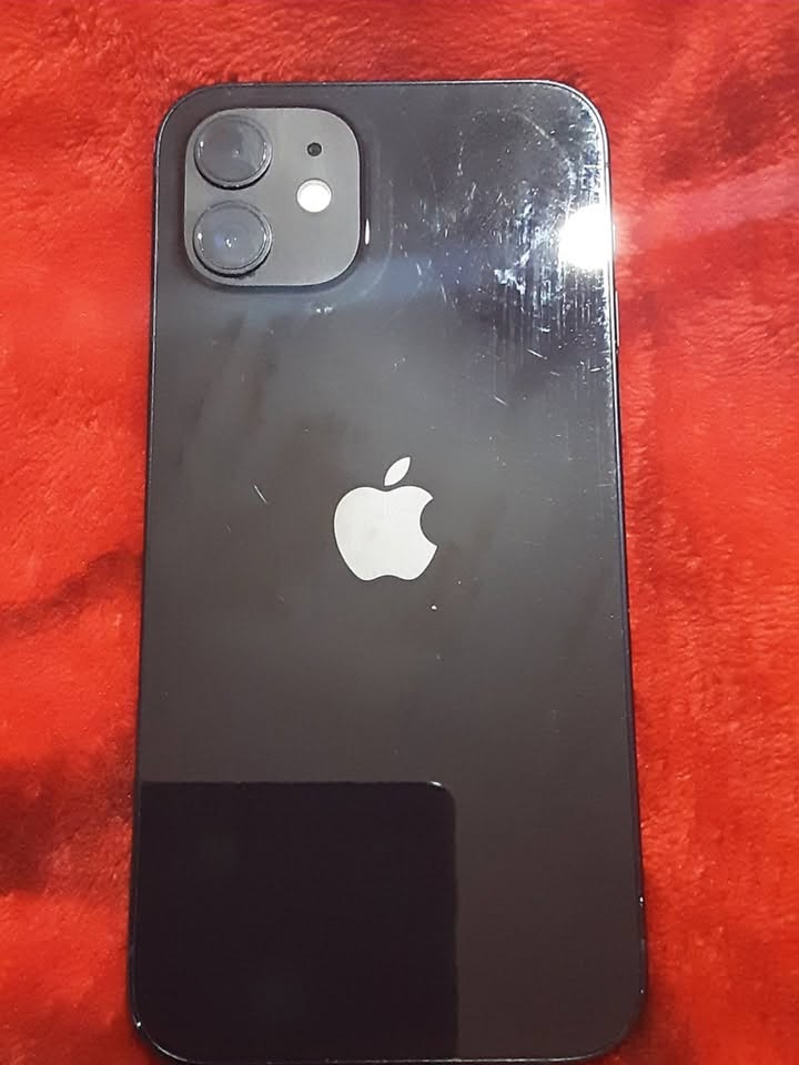 iPhone 12, ბატარეა 84%, გაცვლის შემოთავაზება