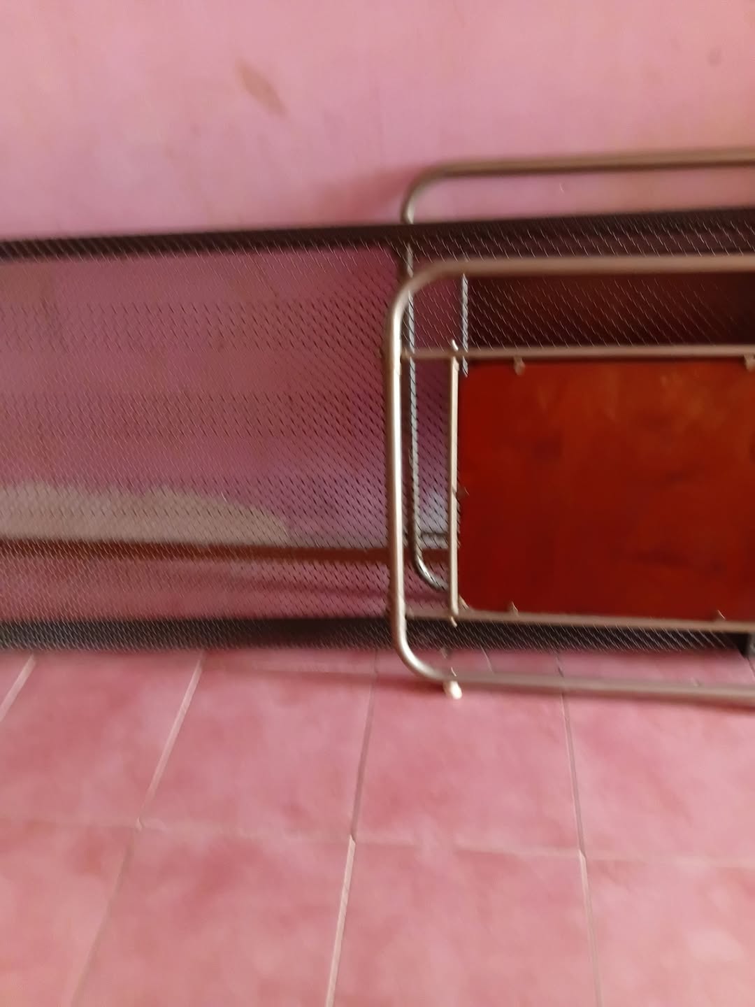 Ailədən dəmir yataq satılır. Qiyməti 60 lari
