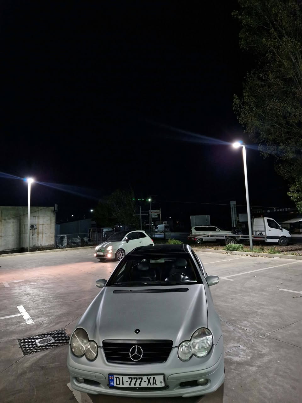 Motor 2003 modelidir, Zestafoni'de - 2,400$