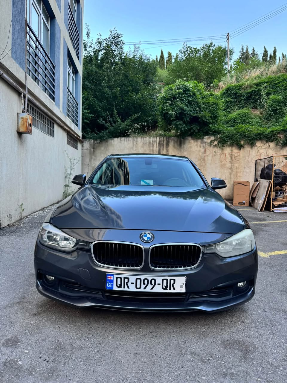 Bmw f30 328i ავტომობილი ტექნიკურად არის 2012 — 6,500$