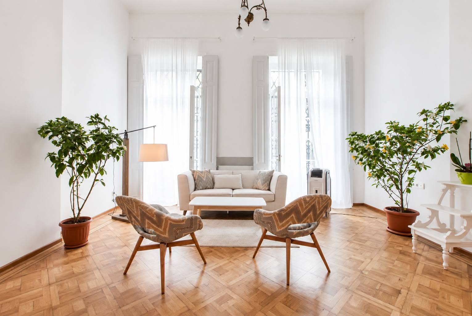 2-комнатная квартира в аренду, Тбилиси — $1,500
