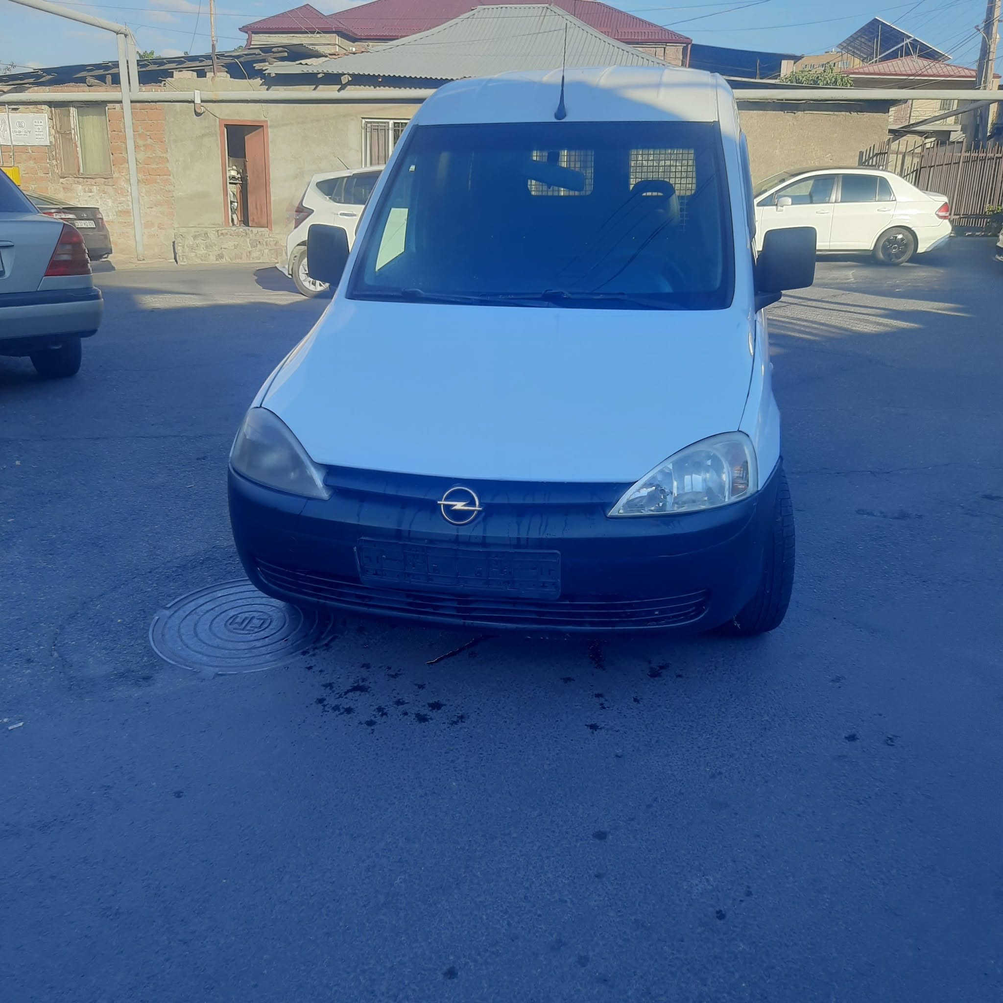 Opel Combo 2008 — 5,600$