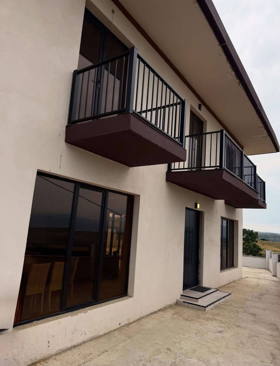 Ev, Tbilisi — $3,000