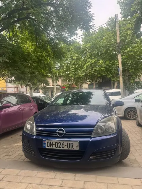 Opel Astra 2004