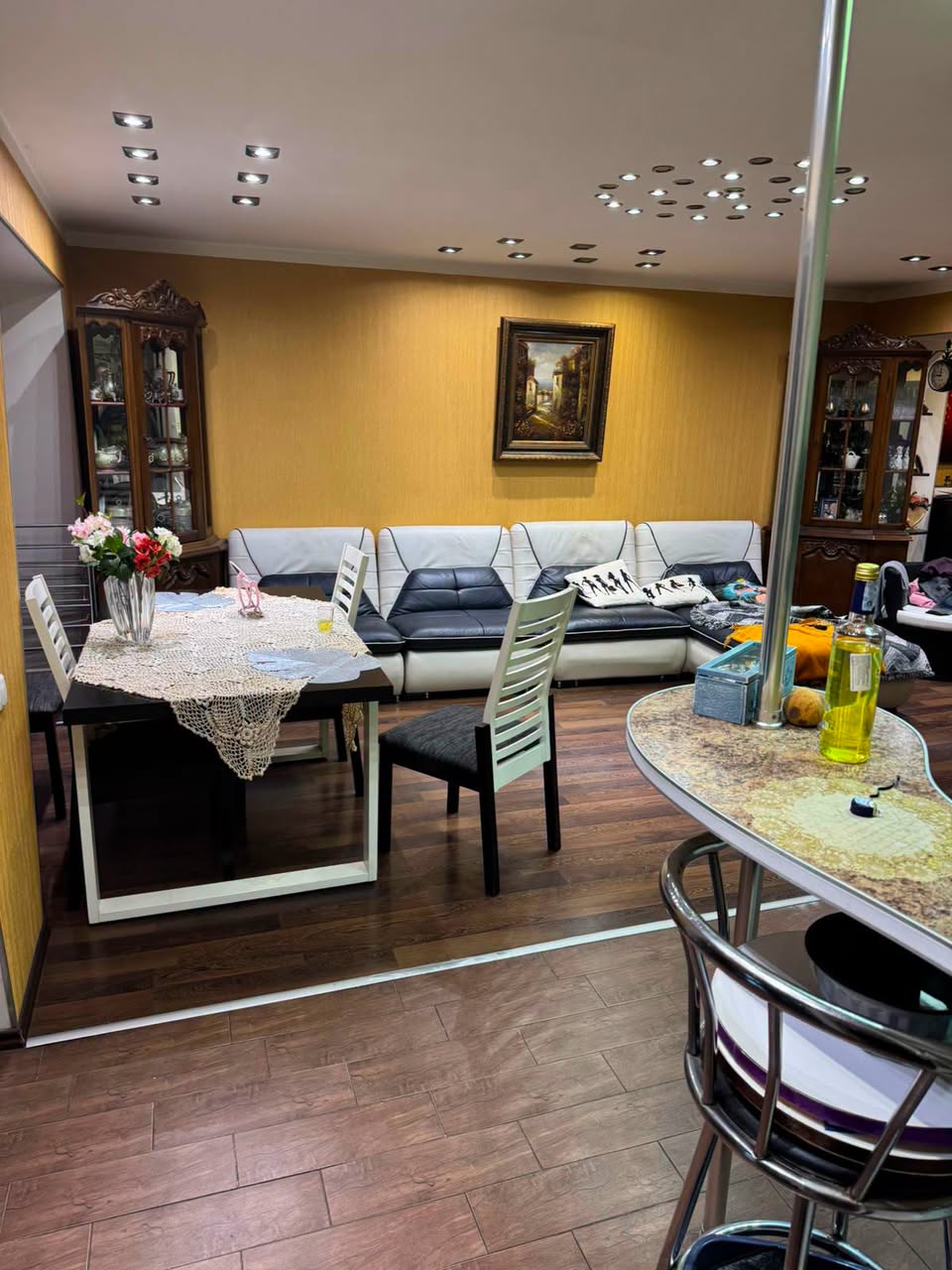 Сдаётся 5-комнатная квартира, Тбилиси — $900