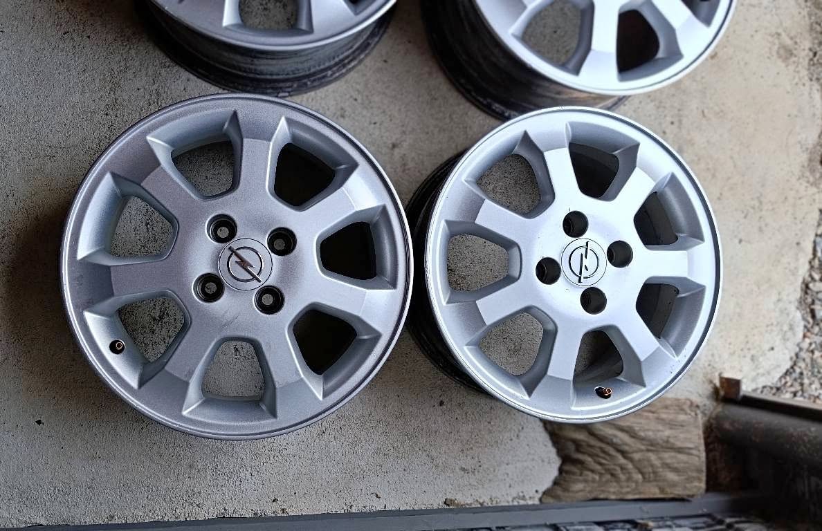R15 diskler satılık, iyi durumda, getirilmiştir