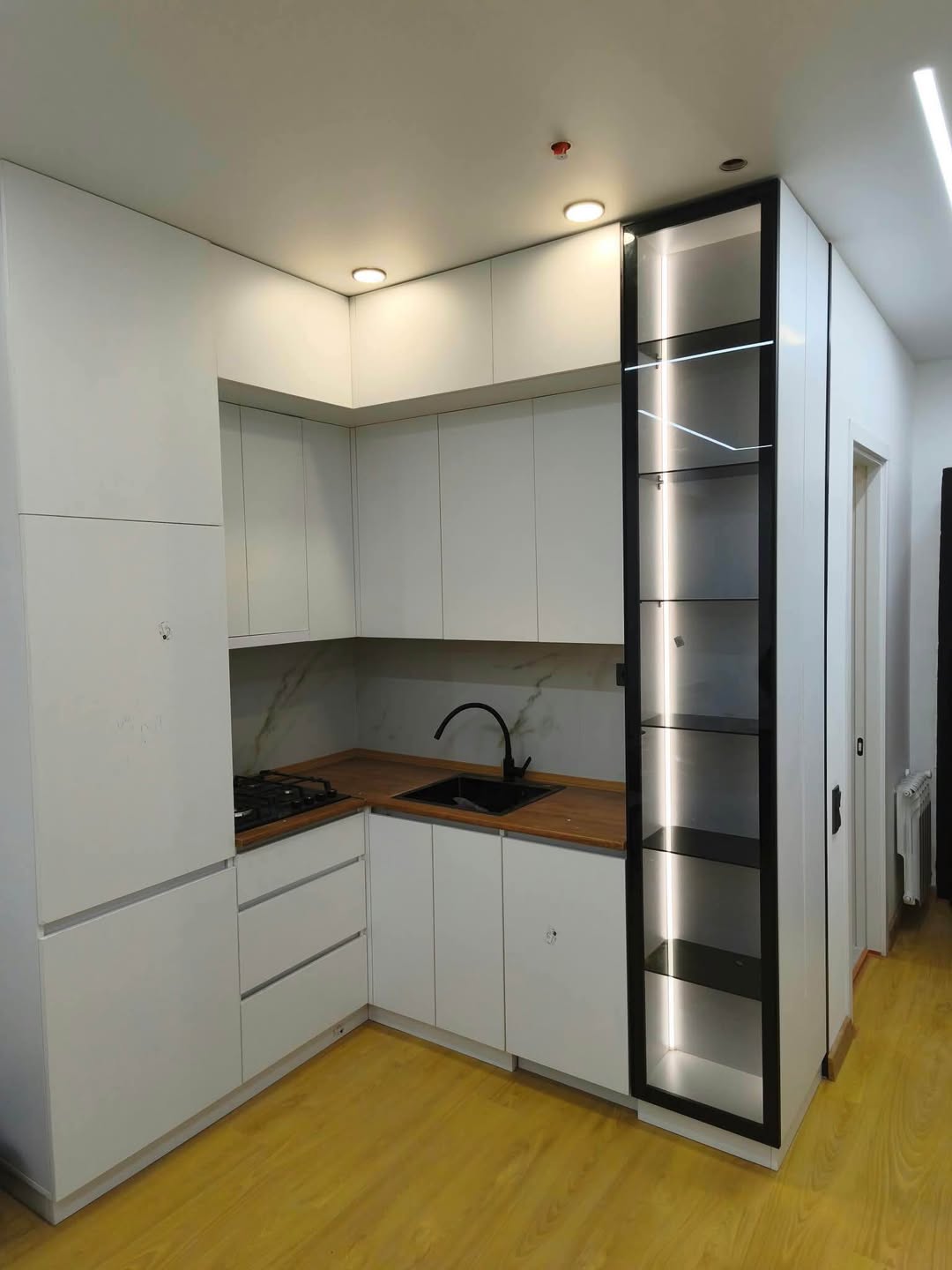 იყიდება ბინა, ბათუმი — $98,000