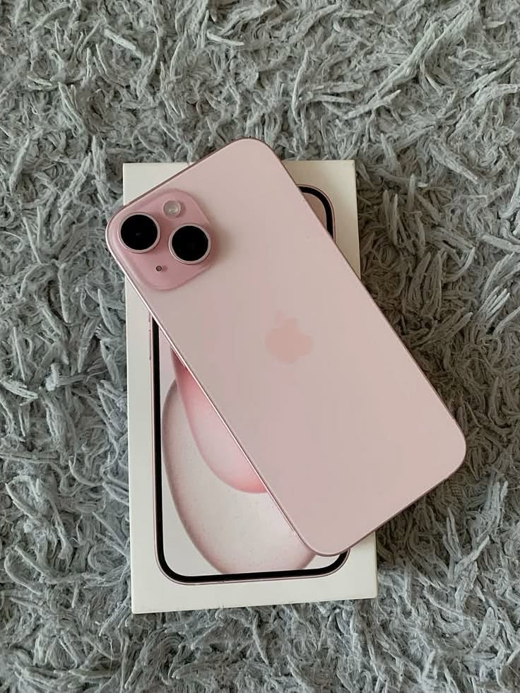 iPhone 15 - 79% BH 128GB — 900₾
