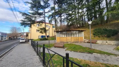 კომერციული ფართი, საჩხერე