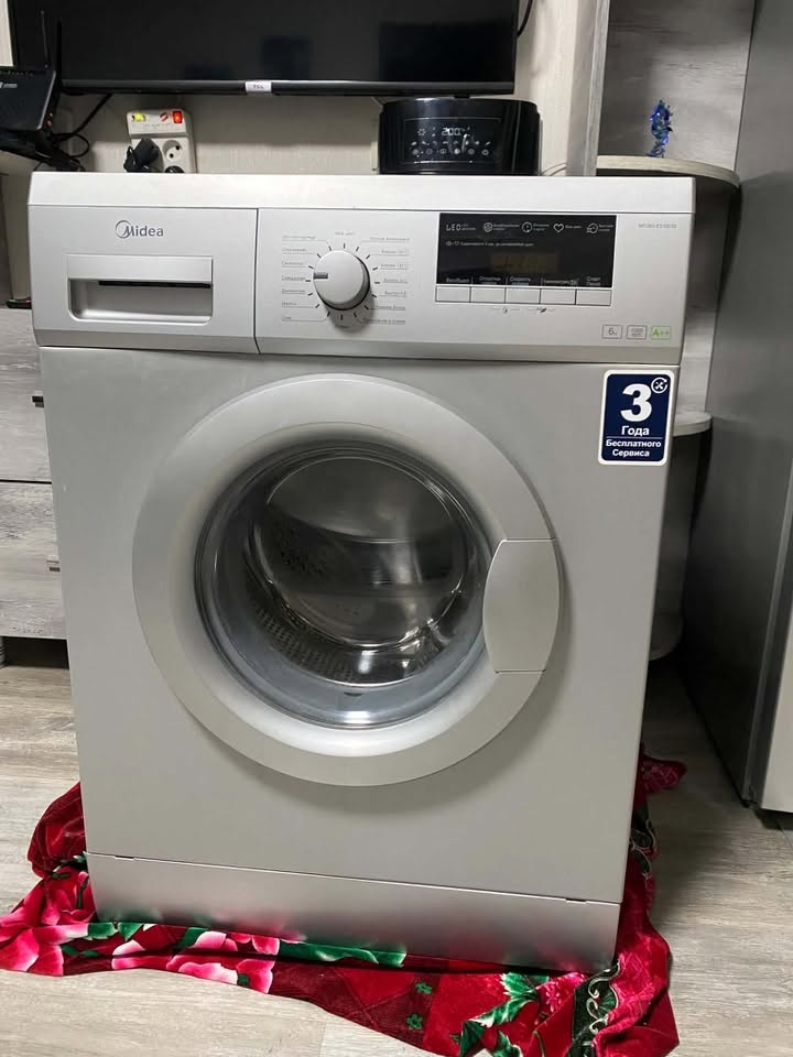 Продаётся вторая стиральная машина. 6кг — 400₾