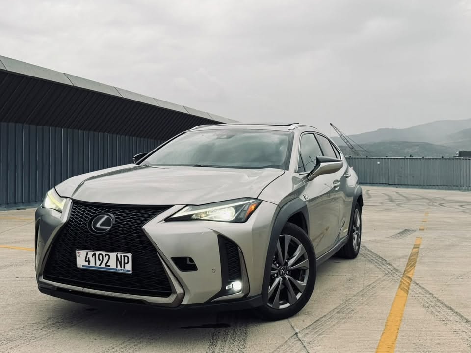 Lexus UX 250h Sport 2021