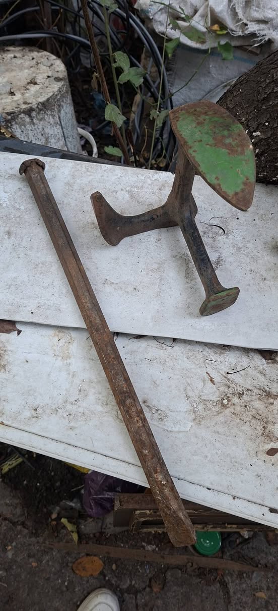 Satılır 🔸️ köhnə ayaqqabı düzəldən alət