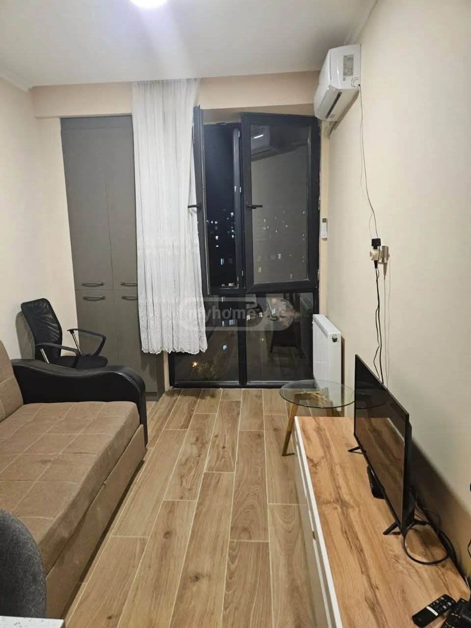 Сдаётся 2-комнатная квартира, Тбилиси — $400