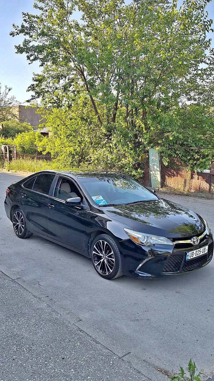 Toyota Camry 2016