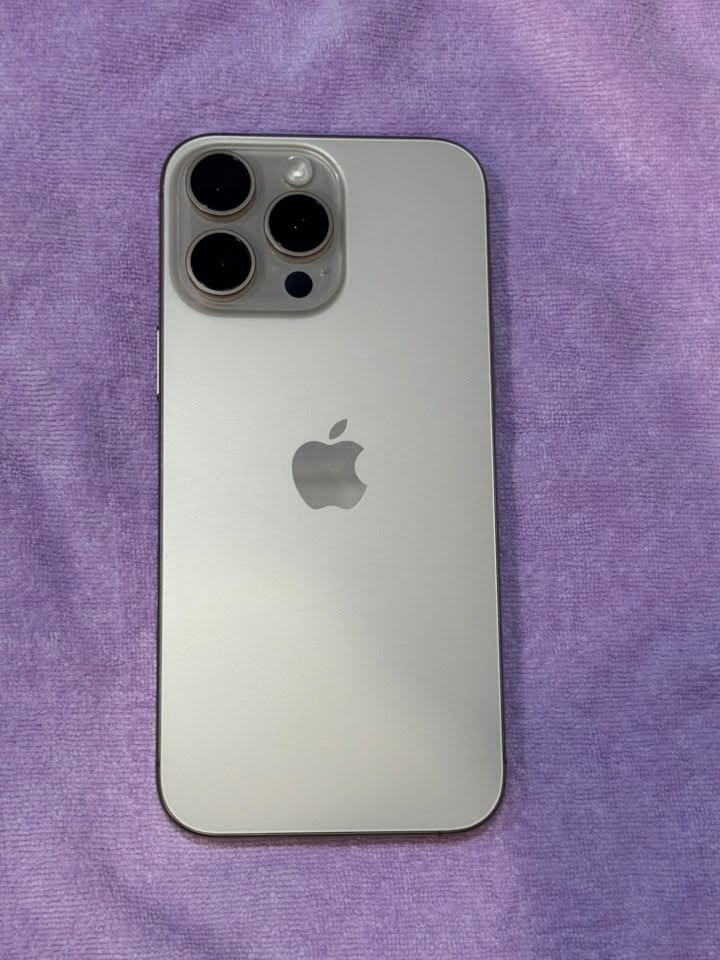 iPhone 15 Pro Max. 1600 ლარი