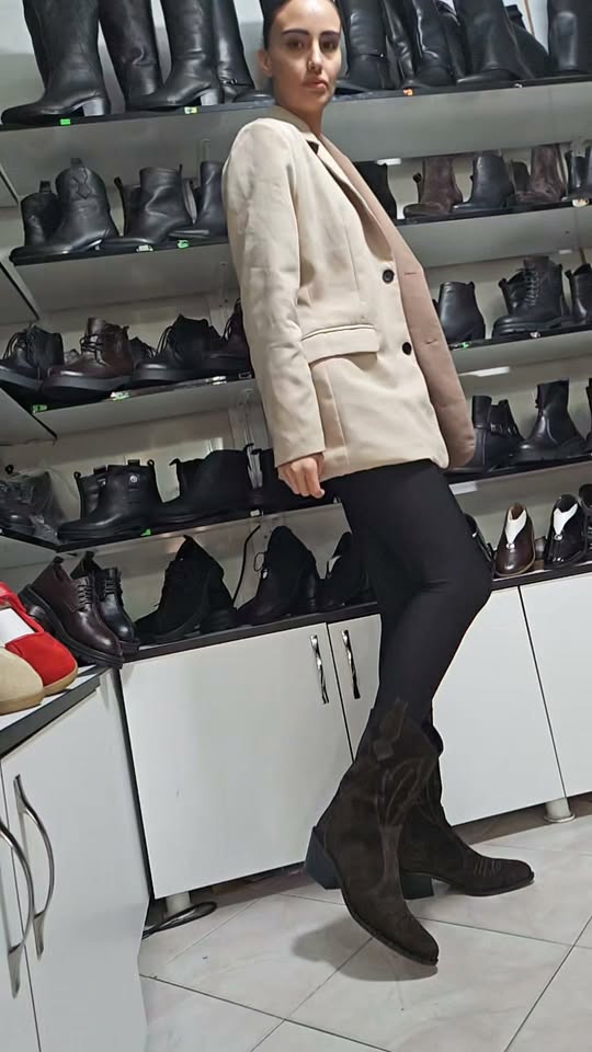 👢✨ Чекма, которая украсит каждую женщину!