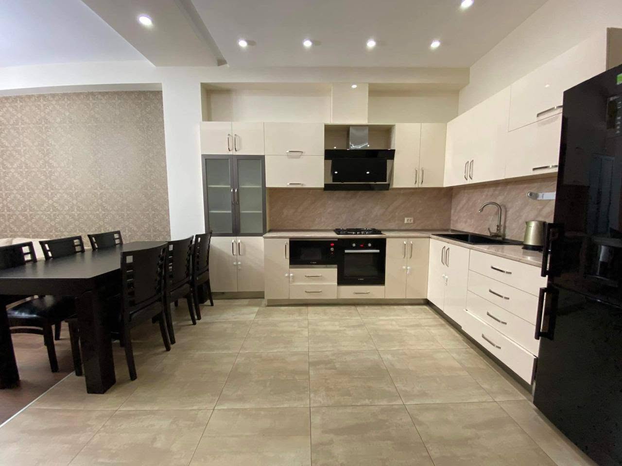Сдается квартира, Тбилиси — $1,000