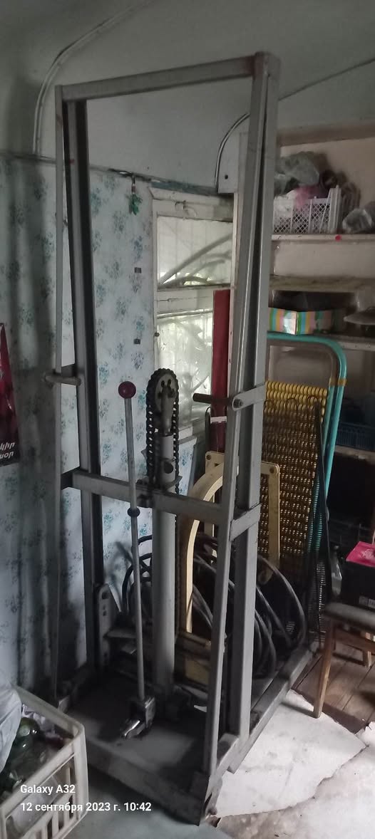 Sovetakan 2M modelinin yük taşıma kapasitesi 500KG'dir.