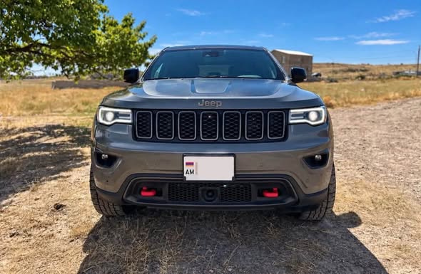Jeep Grand Cherokee TrailHawk 2020 — $25,500