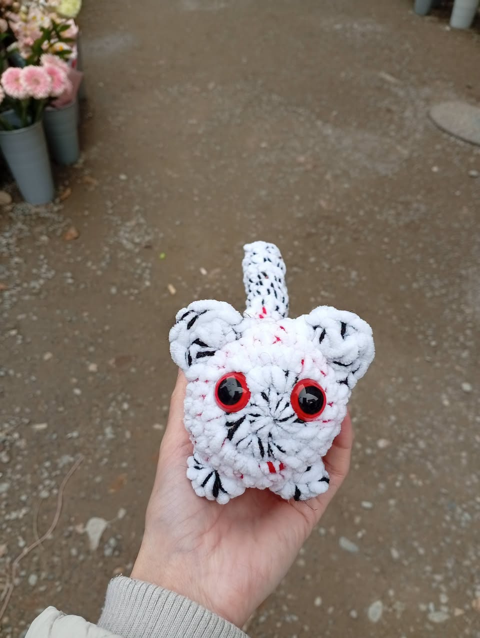 Knitted kittens and other toys — 25₾