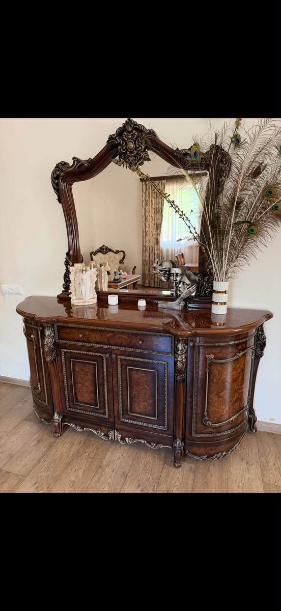 "Jakonda" şirkətinin salon mebelləri satılır