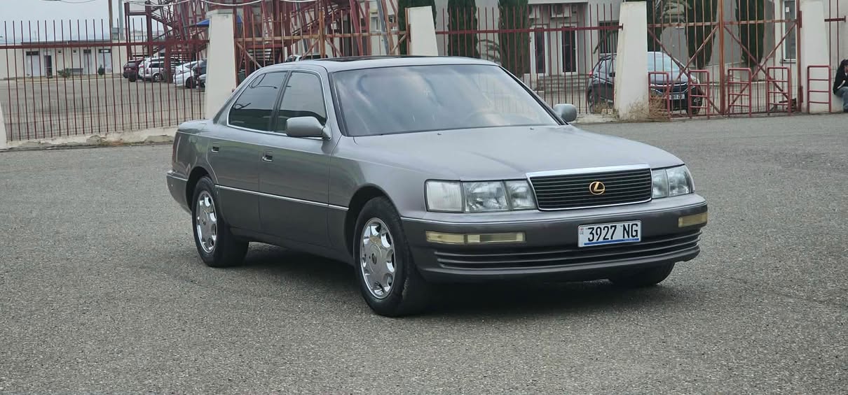 Lexus LS 400 1993