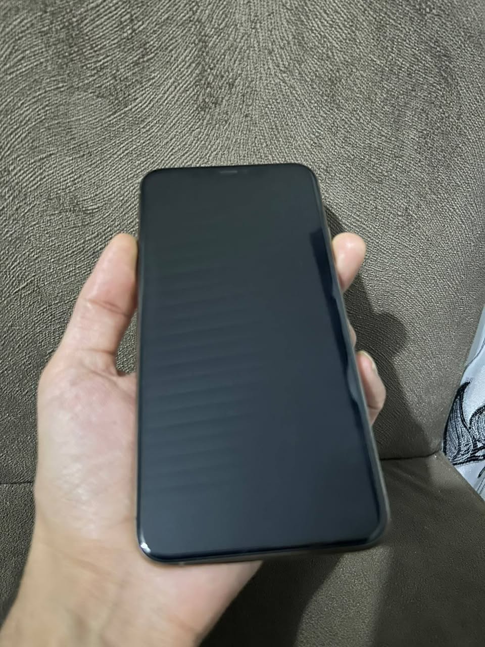 11 Pro Max var 64 yaddaş — 280₼