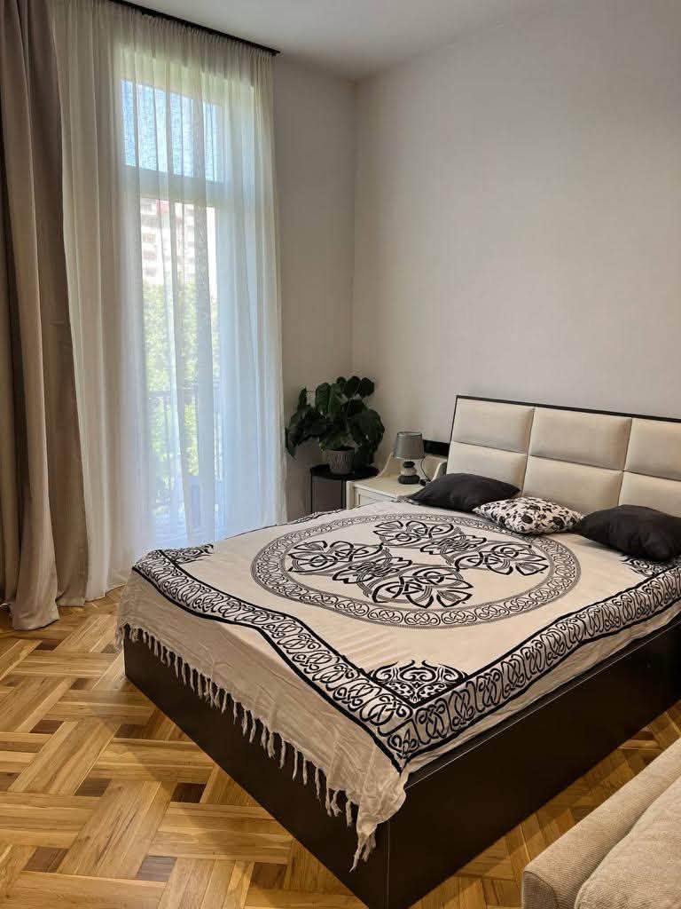 İcarəyə 2 otaqlı mənzil verilir, Tbilisi - $1,000