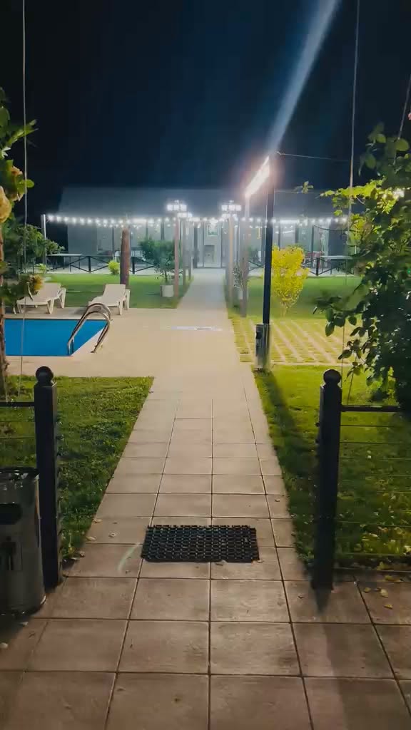Ev, Tiflis