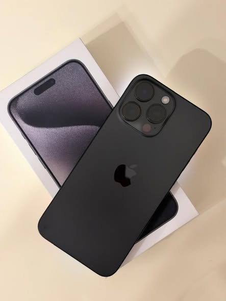 iPhone 15 Pro Max 256GB, battery 88%