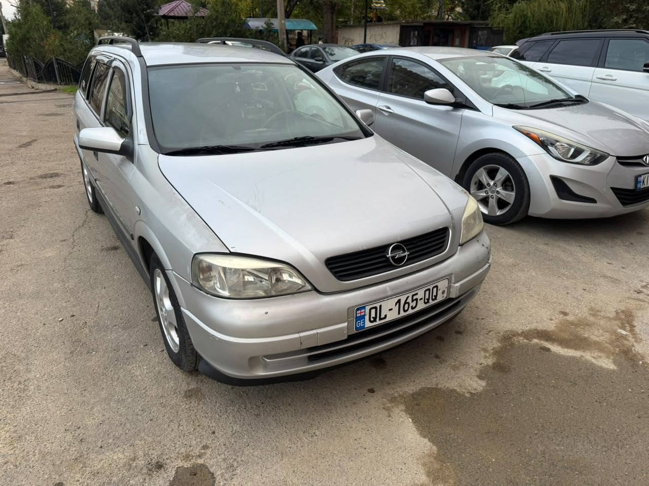 1999 машина, 1.6, идеальная