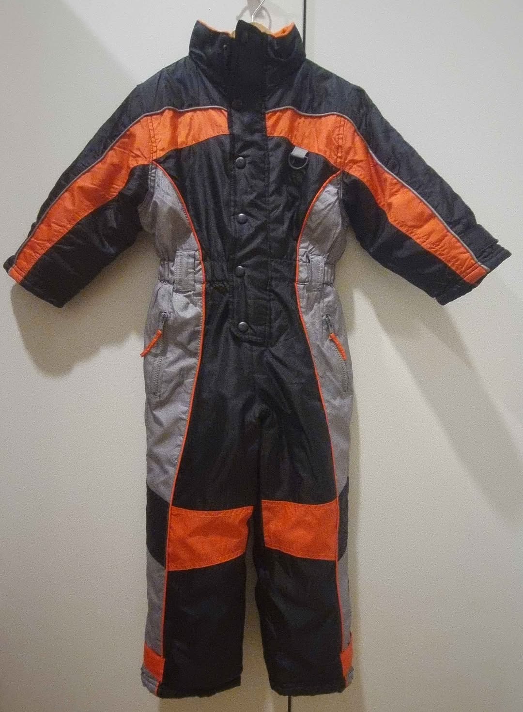4-5 yaşlarında. 110 cm. 34 lari,