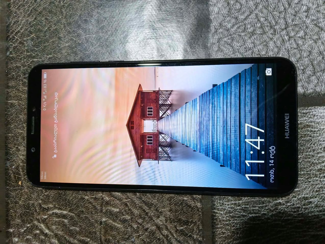 Huawei Y7-prim. Yaddaş 6/128qbt. Qiyməti 150 lari.