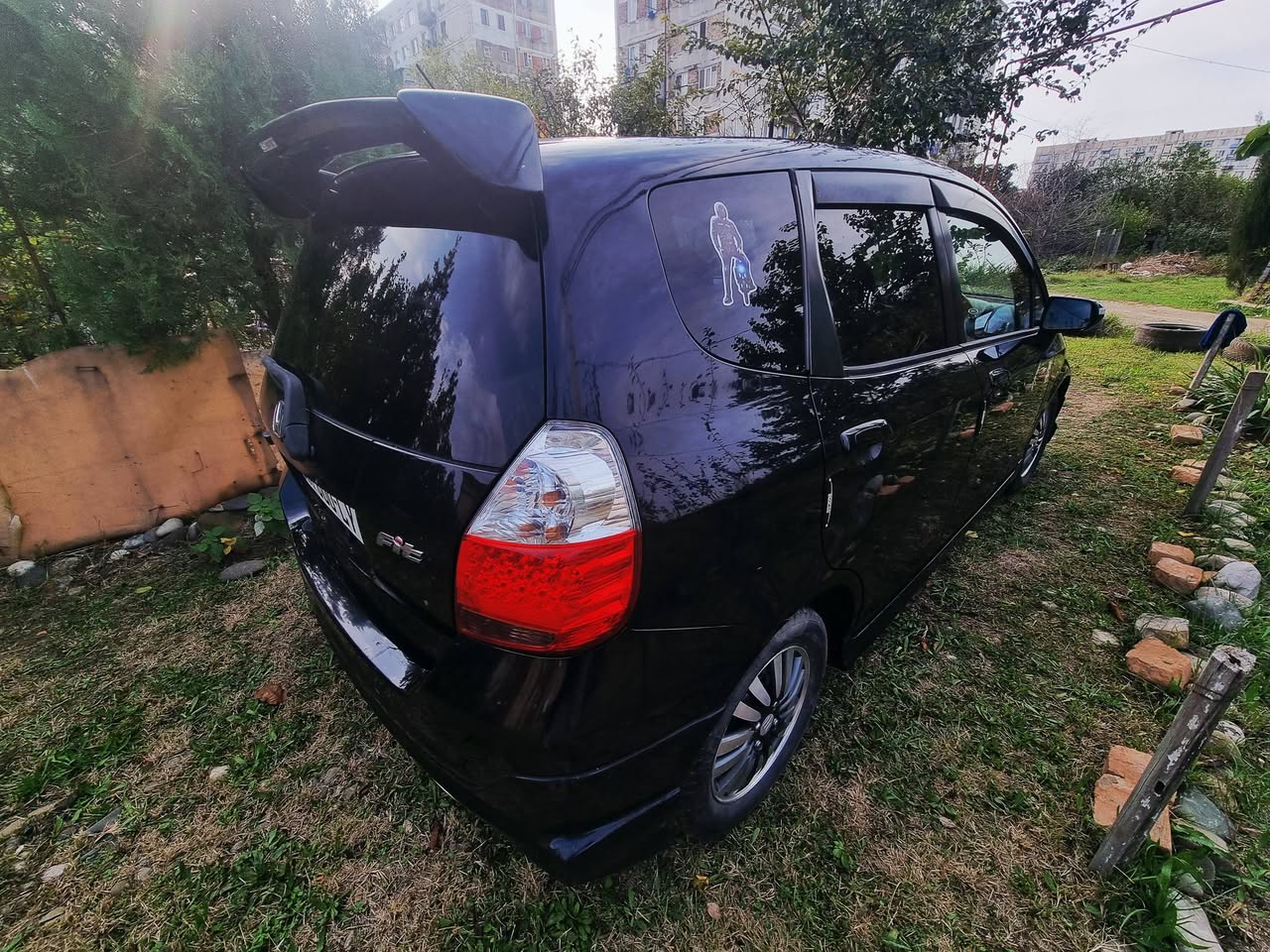 Honda fiti 2006 — 4,000$