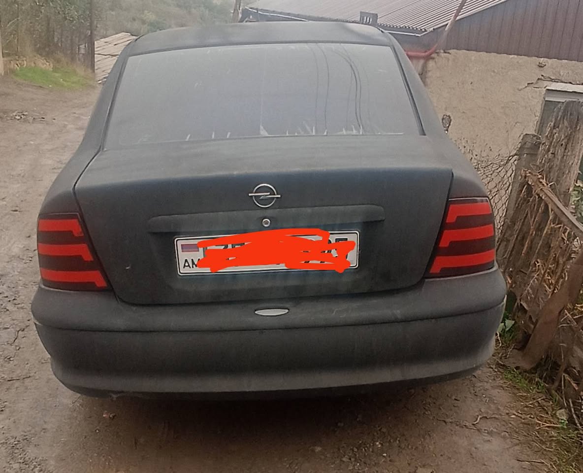 Opel Vectra B 1996 — 450.000 դրամ