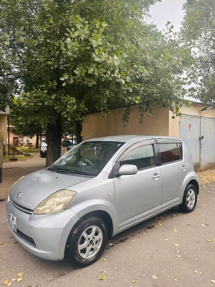 Toyota Passo 2005 — 2,500$