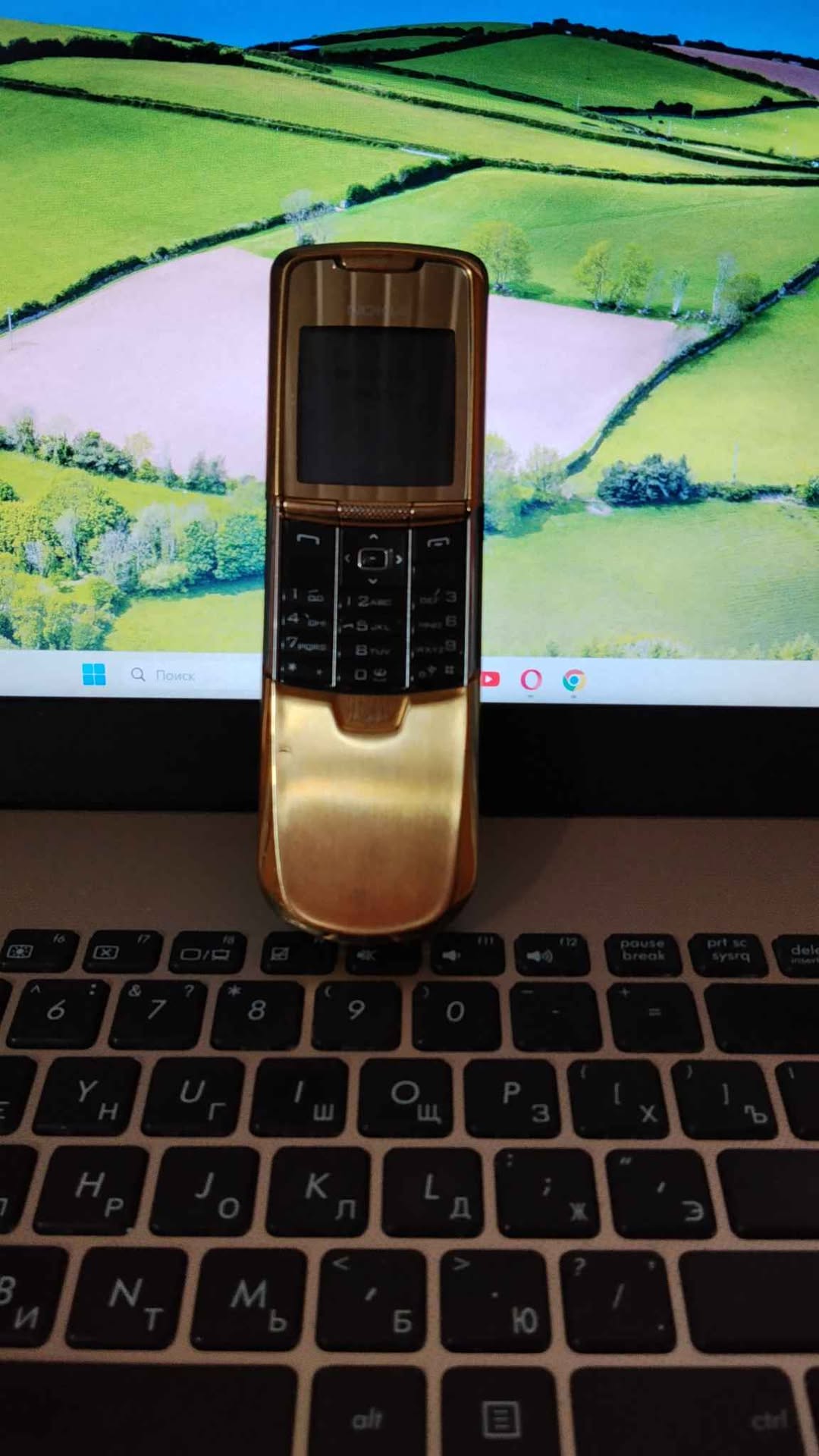 Works without problems, comes with new element and charger, price 300 lari