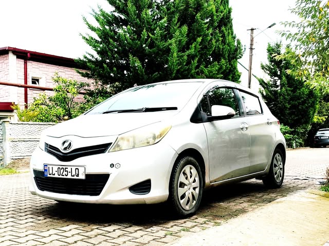 Satılır 1.0 2012-ci il modeli ya da mənəmən dəyişdirilə bilər