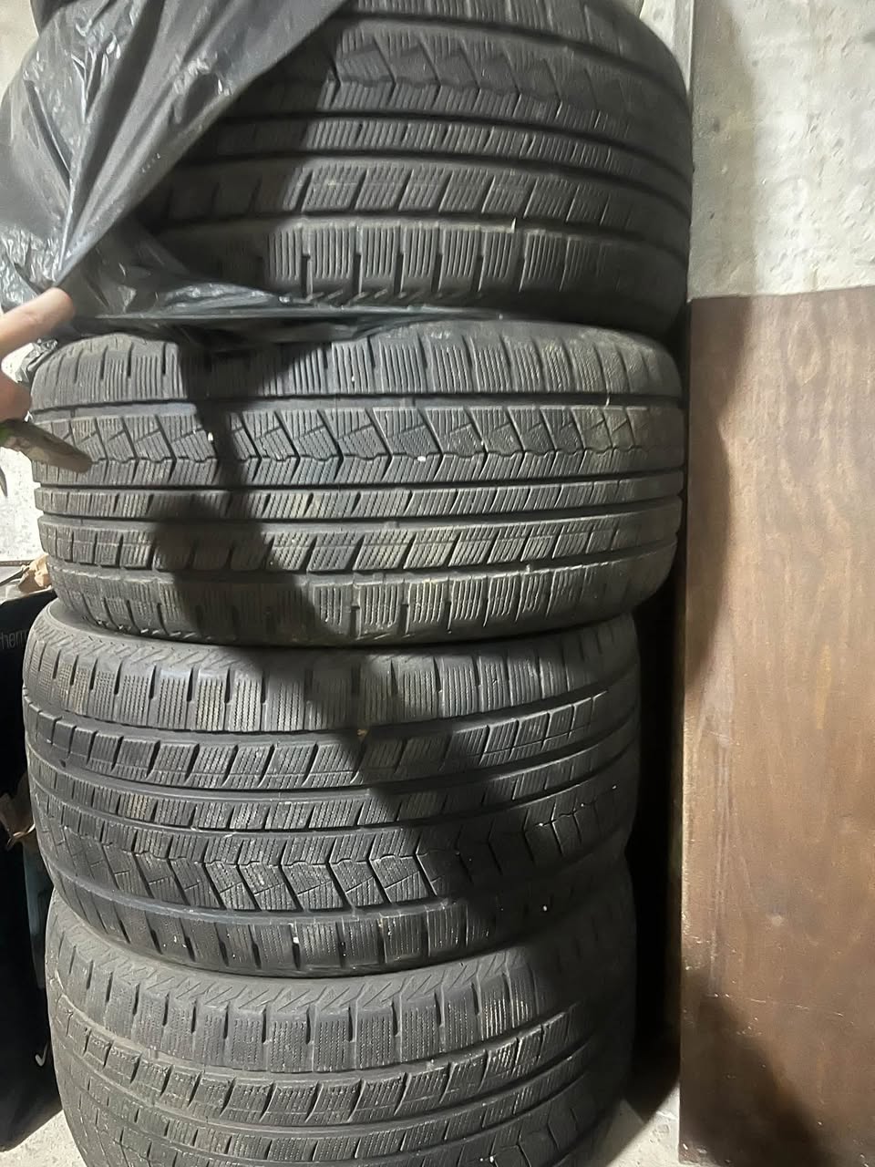 Greenlander kış lastikleri 315/35 R20, 275/40 R20