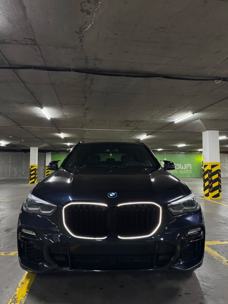 BMW X5 xDrive40i 2019 — 45,000$