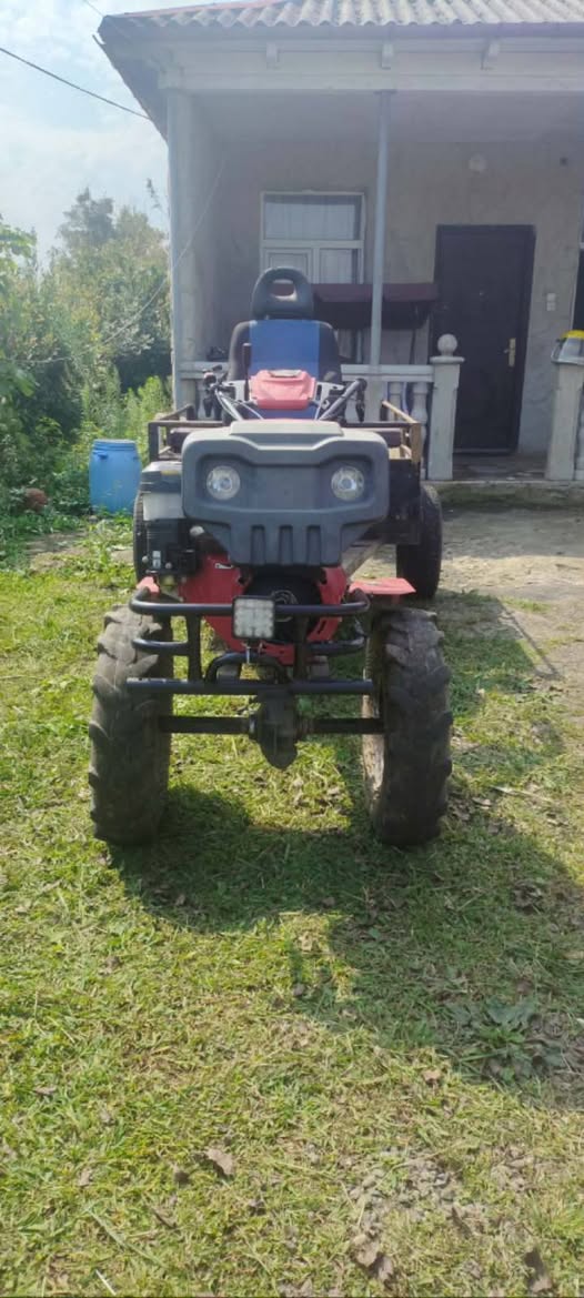 Satılık motor bloku komple fiyatı 2500 lari. Tel: lütfen teyit edin