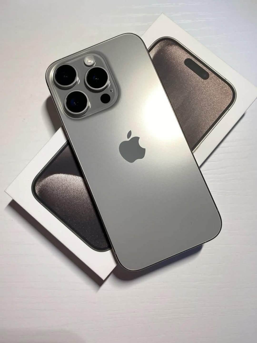 iPhone 15 Pro 256GB, ბატარეა 88%