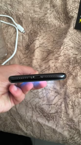 iPhone XR 128GB and iPhone 12 64GB