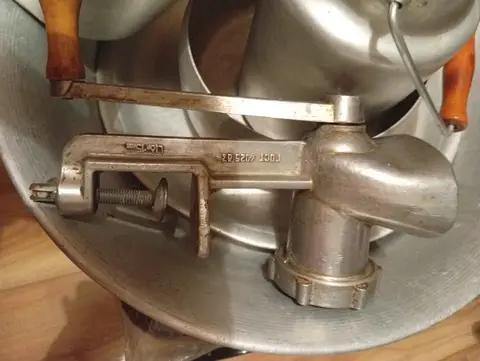 Soviet-era aluminium kitchenware set