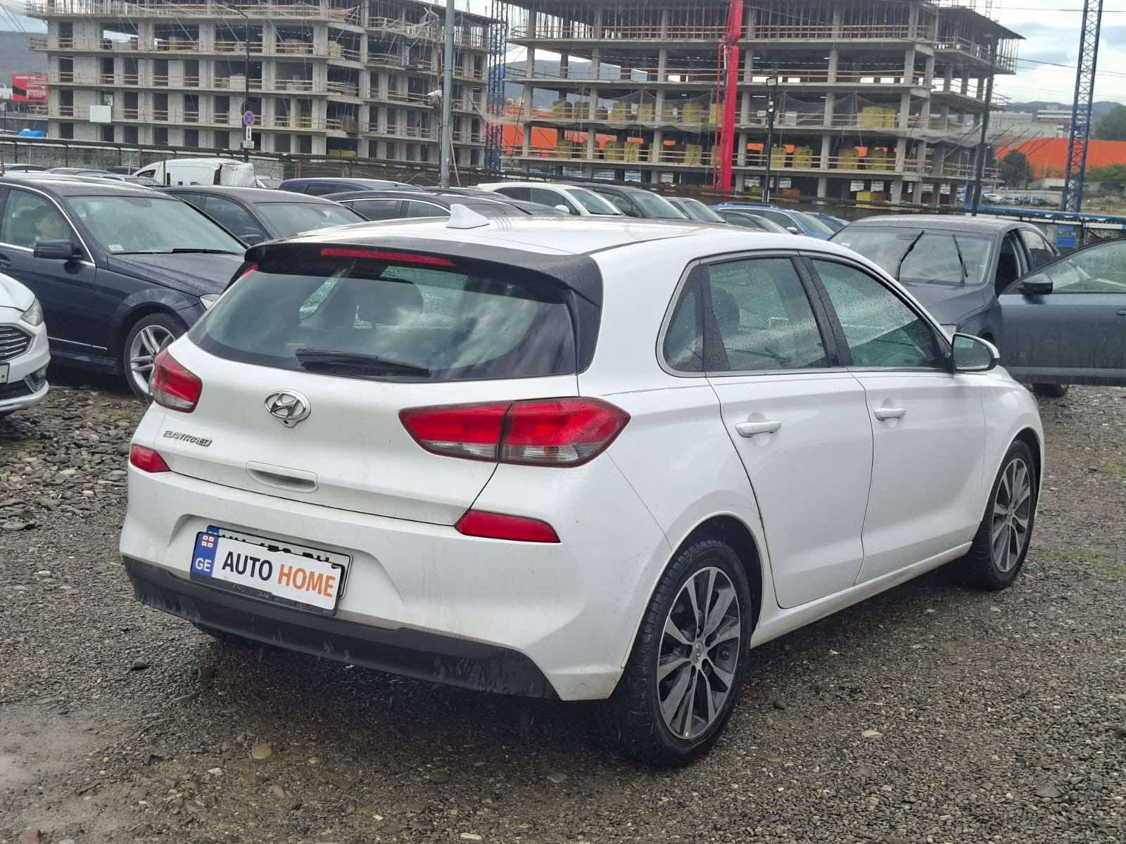Hyundai Elantra GT 2017