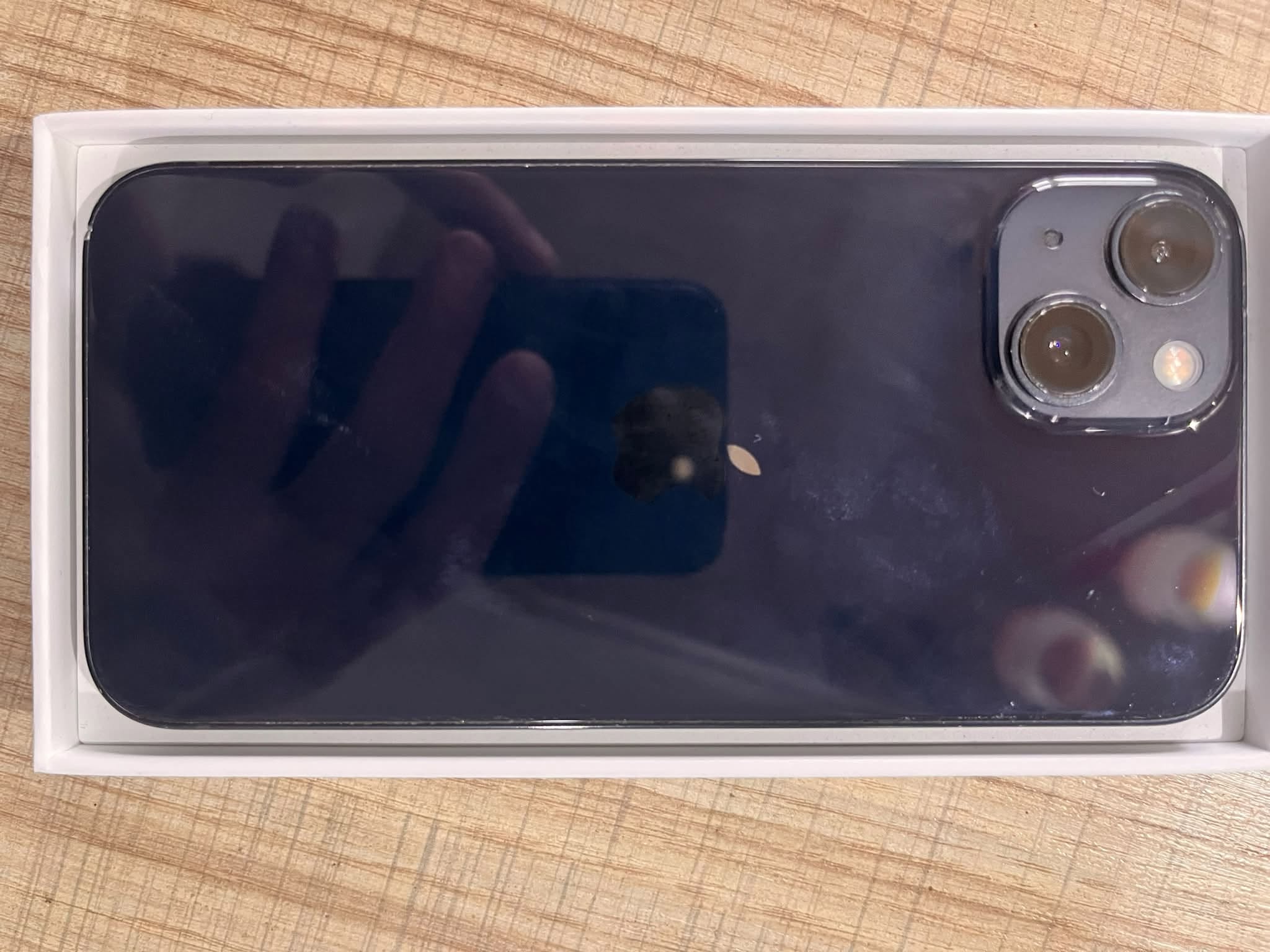 iPhone13 տուփով լավ վիճակում է BH75 գինը` 650$