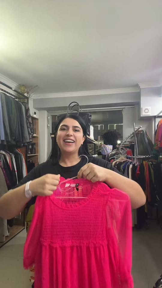 Pembe elbise, şeffaf kadın elbisesi