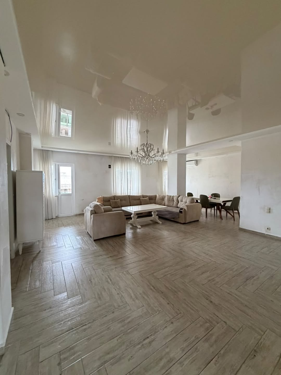 5-комнатная квартира на продажу, Батуми — $300,000