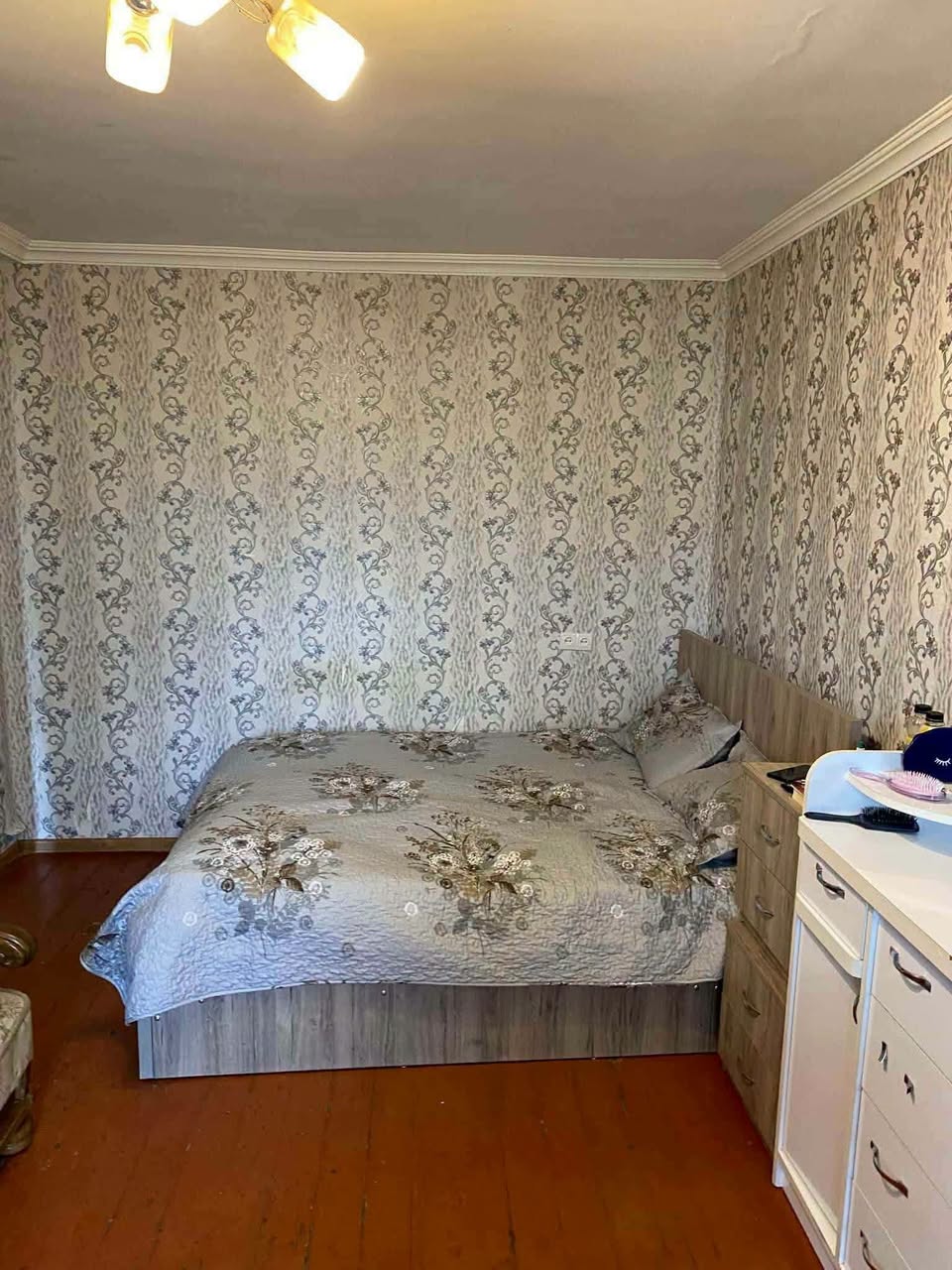 Urgently!!!! 1-room apartment for sale in Old Rustavi for $33,000