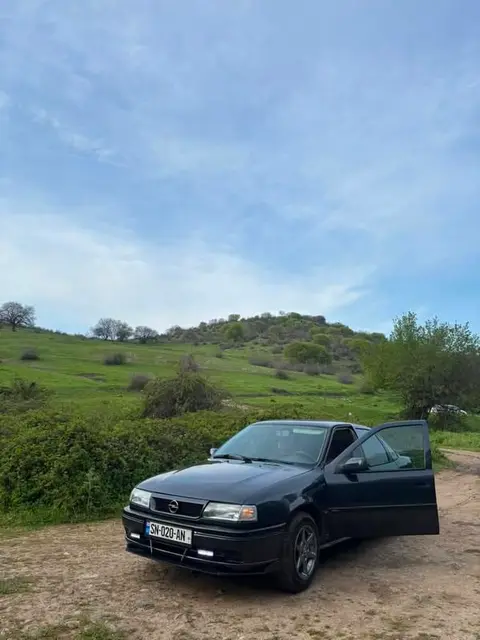 Автомобиль 1994 — 2 600 долларов.